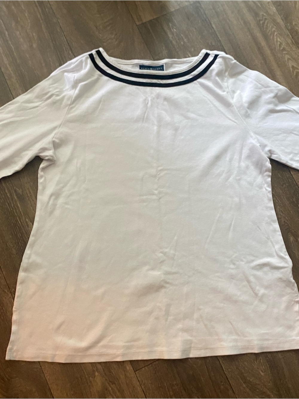 Karen Scott White Short Sleeve Top with Navy Trim Collar